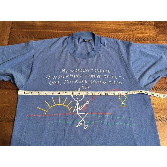 Vintage Screen Stars USA Made Large Fishing Wife T Shirt *Runs SmallSee Measure* - Picture 7 of 8